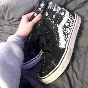 Skeleton Print Vans